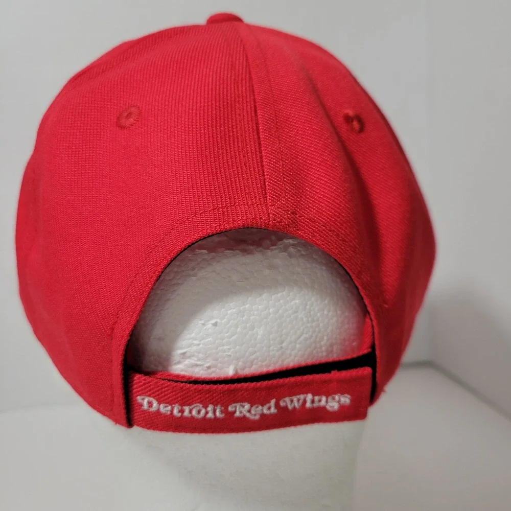 Fanatics Detroit Red Wings Hat Unisex Adjustable Red Core Structured NHL Cap NEW